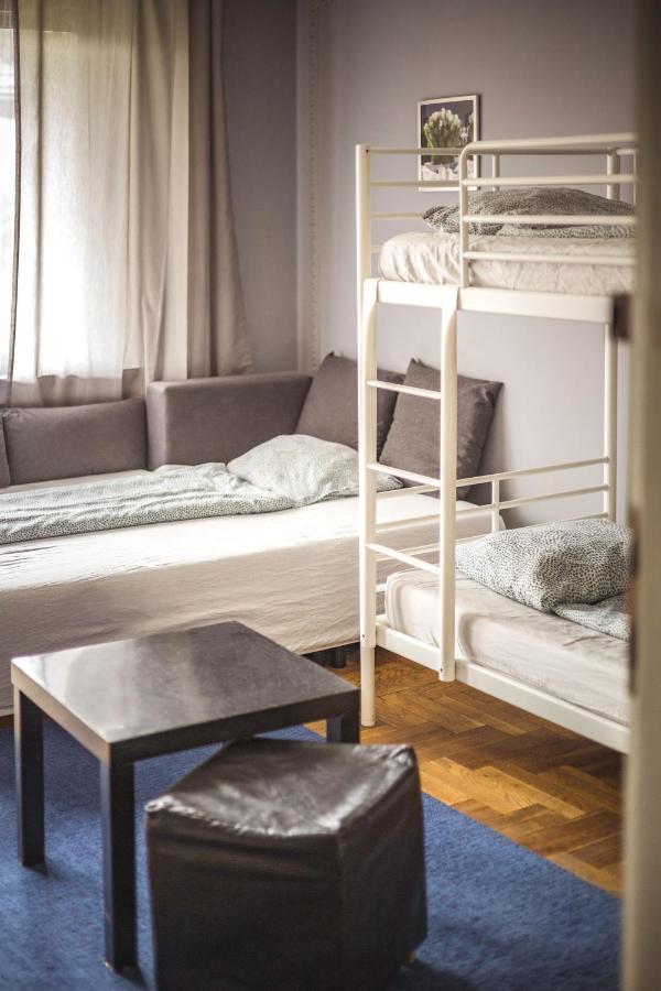 קרקוב 4 Couples & 4 Friends Hostel מראה חיצוני תמונה