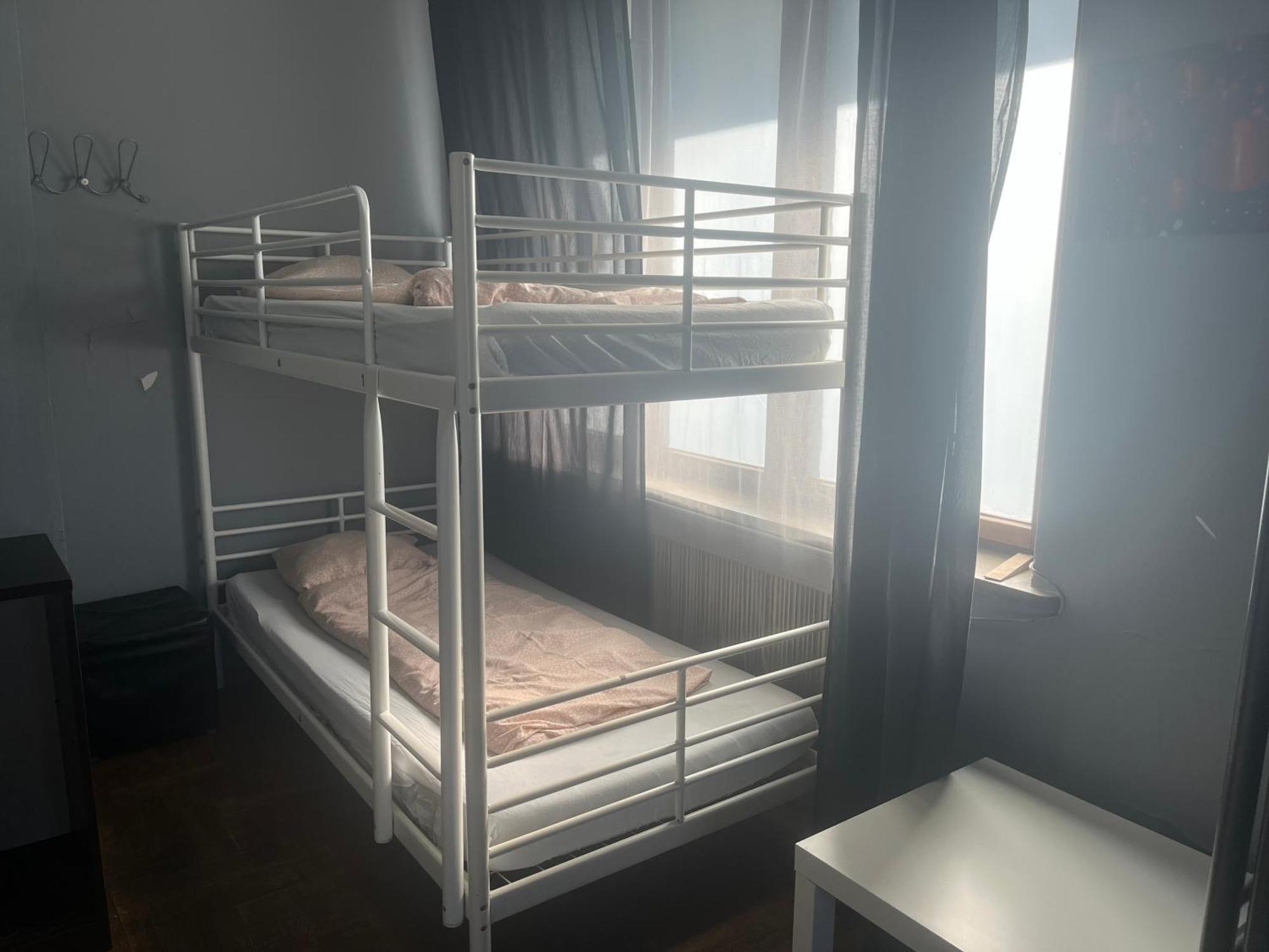 קרקוב 4 Couples & 4 Friends Hostel מראה חיצוני תמונה